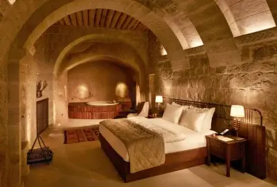 Argos in Cappadocia Uçhisar – manastırdan otele dönüşen yapı